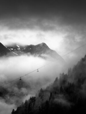 Penkenbahn Mayrhofen Schwarz Weiß Nebel