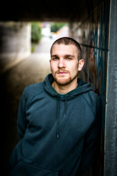 Portrait Mann ernster Blick